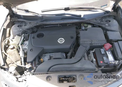 2015 Nissan Altima 2.5 из США, поврежденный, VIN 1N4AL3AP5FC429401